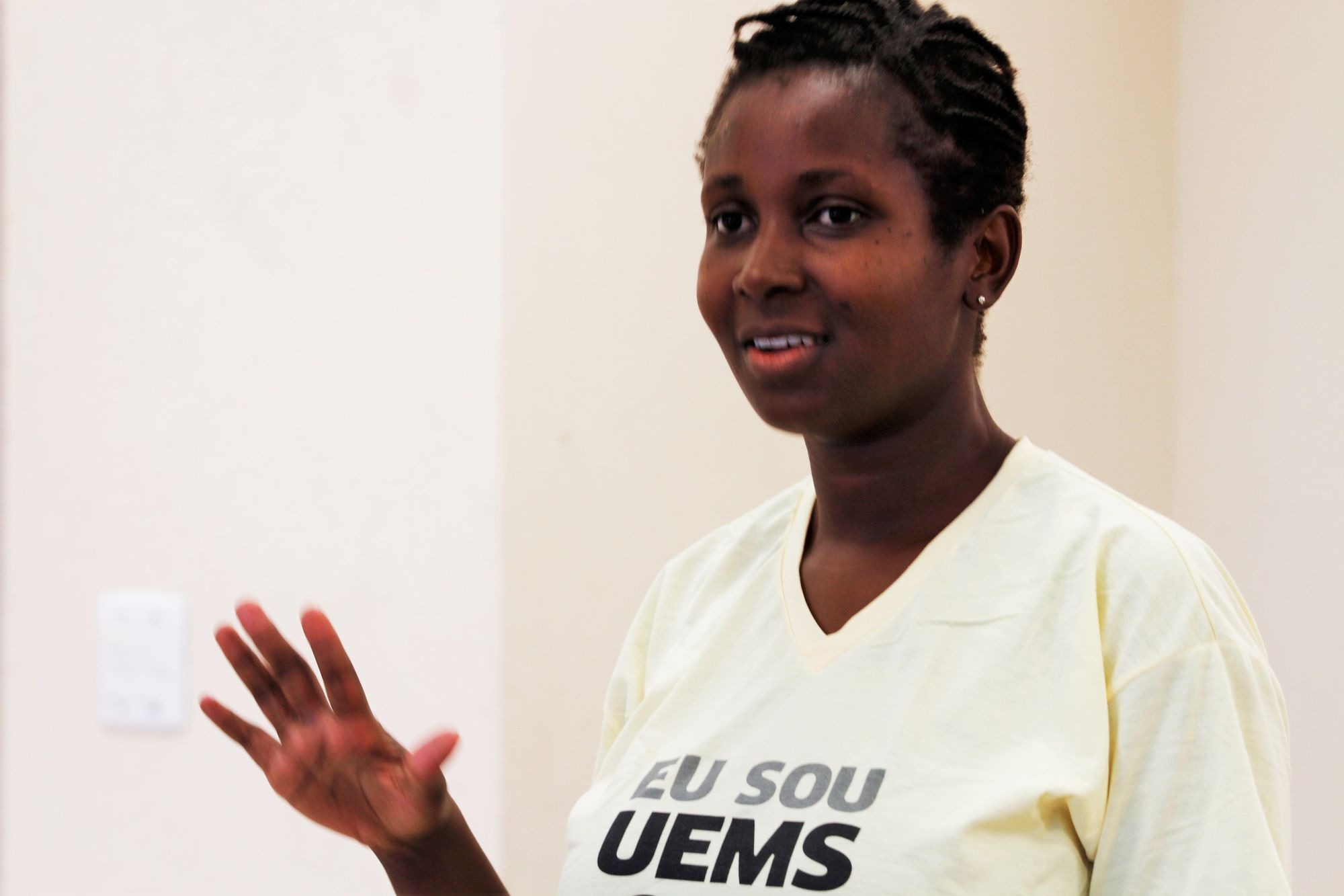 Uems Acolhe, ensina e transforma vida de migrantes e refugiados Uems Acolhe, ensina e transforma vida de migrantes e refugiados