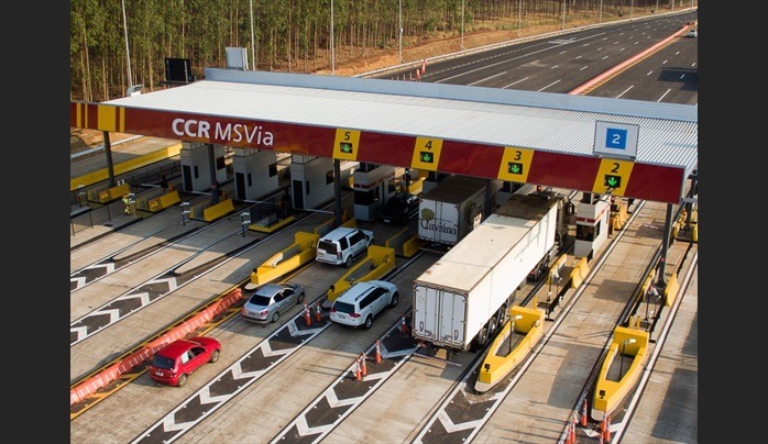 CCR MSVia distribui kits de alimentação aos caminhoneiros na BR-163