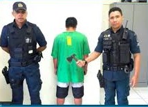 Adolescente é flagrado com machadinha dentro de escola na Capital