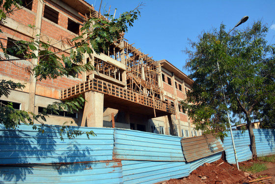 Além de cortes, UFMS também sofre com obras atrasadas, como o bloco de Nutrição - Foto: Paulo Ribas / Correio do Estado