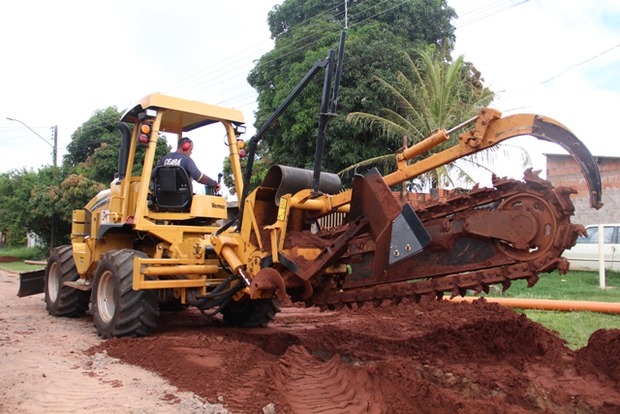 Com valetadeiras, obras de implantação de esgoto em Campo Grande terão rendimento três vezes maior Com valetadeiras, obras de implantação de esgoto em Campo Grande terão rendimento três vezes maior