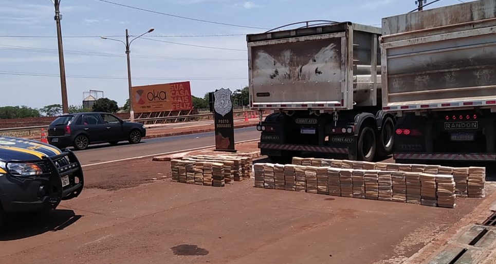 Carga de cocaína encontrada em duas carretas somaram 652 quilos Adilson Domingos.