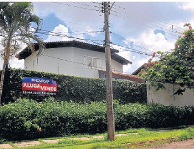 Dificuldade na venda de casas em bairros mais nobres contribuiu para que novo plano permitisse obras com mais pavimentos - Foto: Valdenir Rezende / Correio do Estado