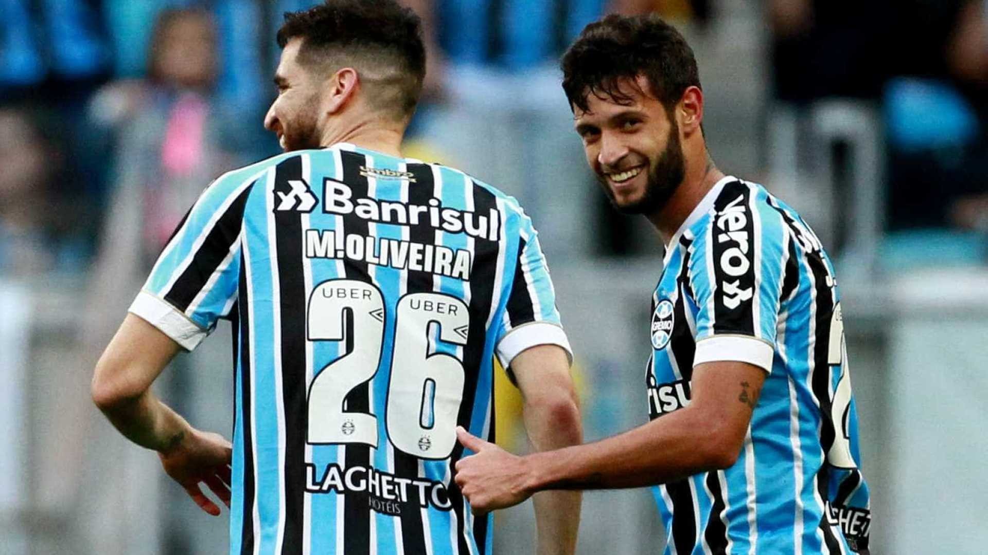 Grêmio bate paraná por 2 a 0 com direito a gol de estreante