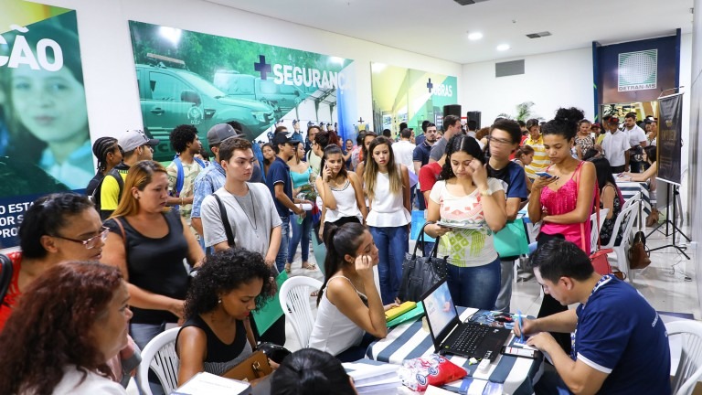 Mais de cinco mil pessoas prestigiam a 3ª Edição da Feira da Empregabilidade Mais de cinco mil pessoas prestigiam a 3ª Edição da Feira da Empregabilidade