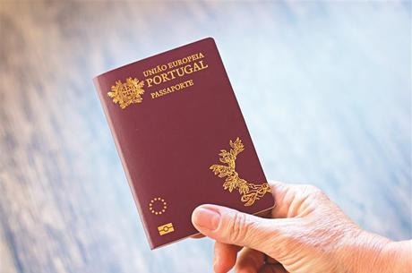Brasileiro investe mais de R$ 500 mi para viver em Portugal este ano Cidadania pode ser pedida após seis anos de visto gold
Reprodução