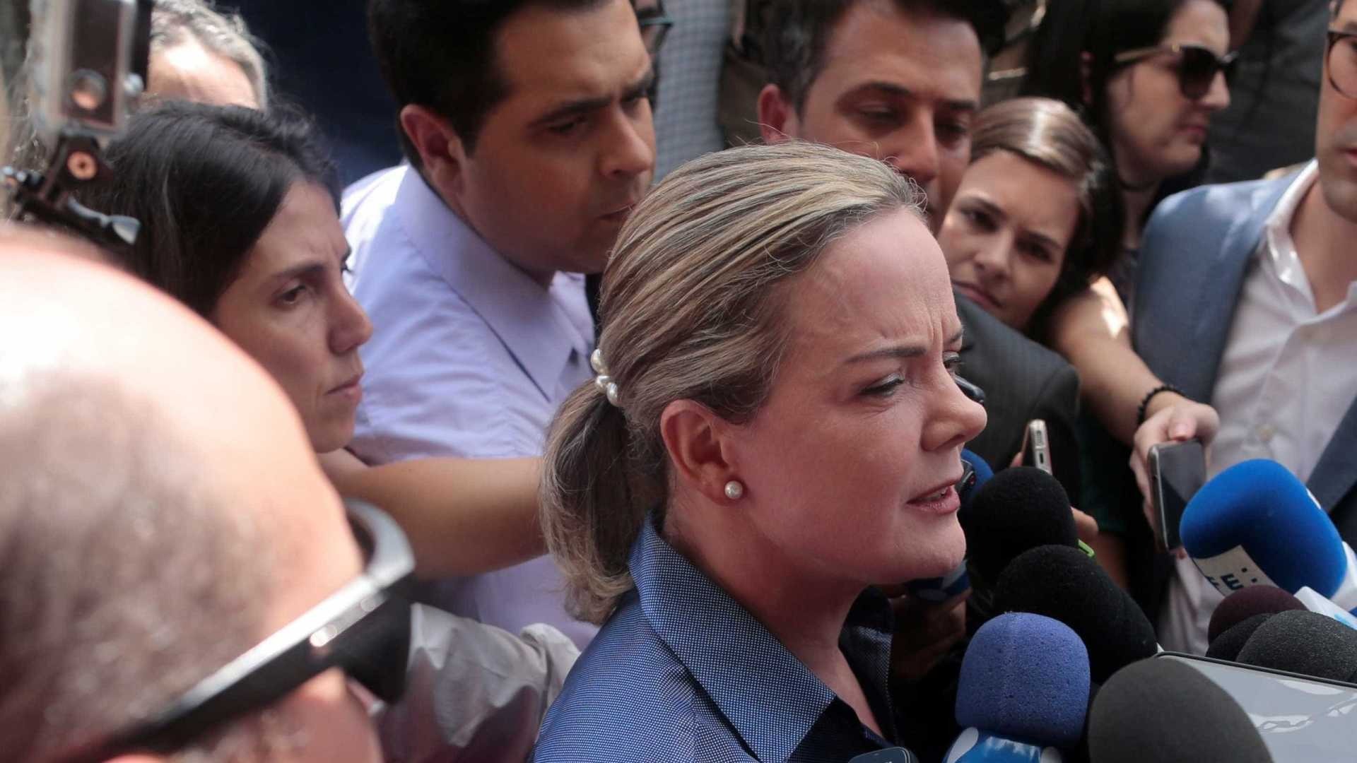 Gleisi cobra explicações da PF sobre confronto; nove ficaram feridos