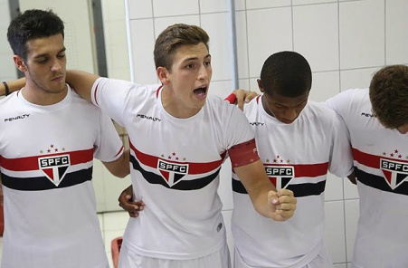 Seleção Sub-20 viaja à Áustria com campo-grandense entre convocados Com espírito de liderança, o campo-grandense Hugo Gomes foi o capitão do São Paulo na Copa São Paulo de Futebol Junior deste ano (Foto: Divulgação)