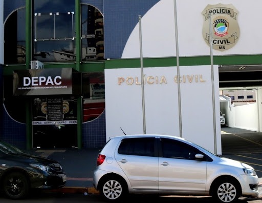 Os bandidos foram presos no Depac. Divulgação / Policia Civil MS
