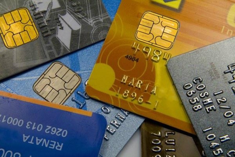 Apenas 25% dos jovens de 18 a 30 anos fazem controle financeiro Apenas 25% dos jovens de 18 a 30 anos fazem controle financeiro