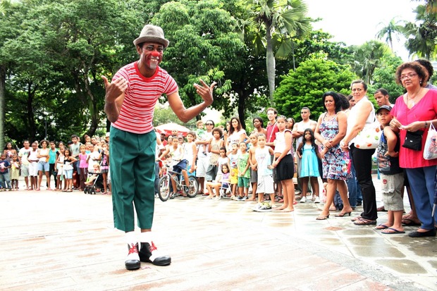 Espetáculos da BA, SP e de MS são as atrações de hoje da Pantalhaços Espetáculos da BA, SP e de MS são as atrações de hoje da Pantalhaços