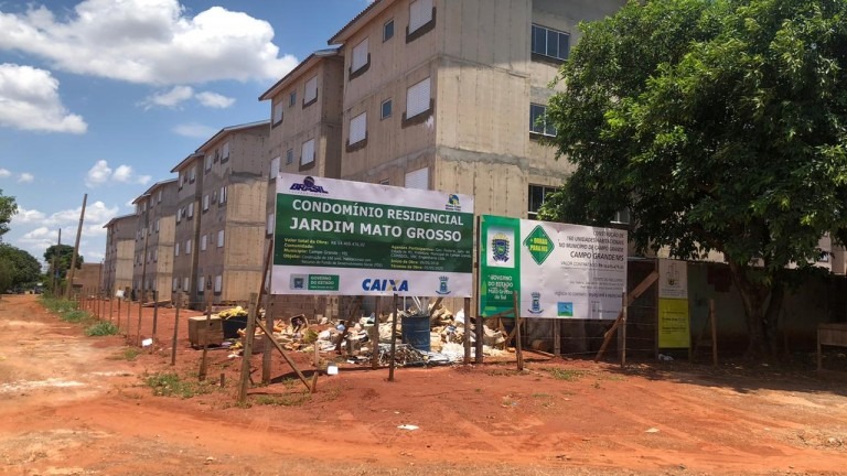Famílias visitam fase final de obras no residencial Jardim Mato Grosso Famílias visitam fase final de obras no residencial Jardim Mato Grosso