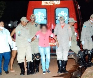 Vítima é atendida por Bombeiros - Gerson Oliveira