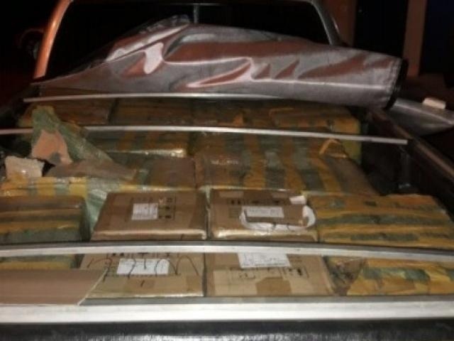 Cabo da PM é preso com contrabando de cigarro eletrônico