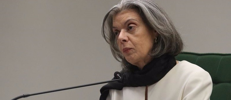'Crime inadmissível contra o STF', diz Cármen Lúcia Para ela,