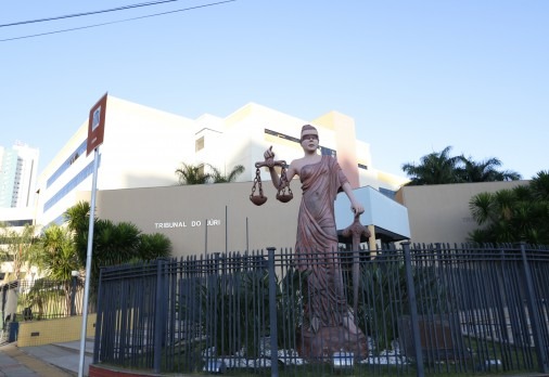 Juiz nega liberdade para acusado de tentativa de feminicídio