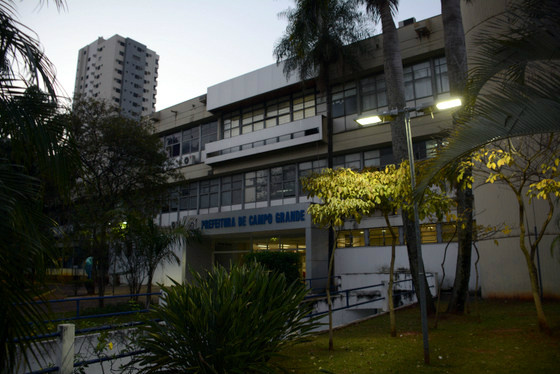 Gratificações de comissionados da Prefeitura da Capital chegam a R$ 14 mil Prefeitura paga a alguns comissionados via “verbas temporárias” - Foto: Paulo Ribas / Correio do Estado