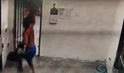 Preso rouba pistola de policial em cadeia, foge e acaba morto em troca de tiros Preso rouba pistola de policial em cadeia, foge e acaba morto em troca de tiros