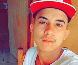 Adolescente morreu com tiro no pescoço - Reprodução / Facebook
