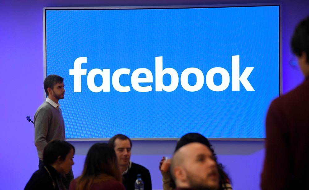 Facebook notifica usuários que tiveram dados vazados; 443 mil são no Brasil Facebook notifica usuários que tiveram dados vazados; 443 mil são no Brasil