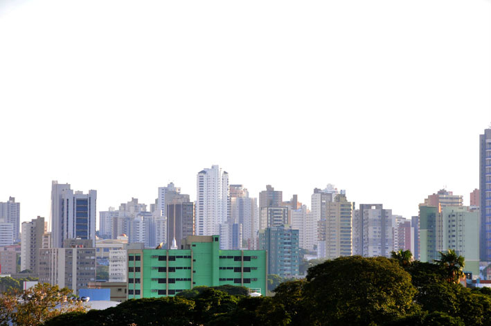 Céu aberto em Campo Grande e previsão de bastante calor - Foto: Álvaro Rezende / Correio do Estado