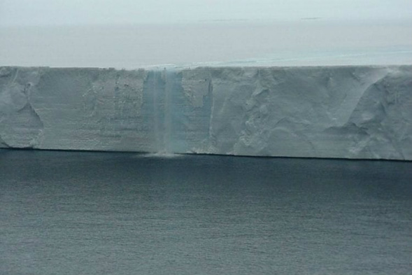 Rachadura pode fazer gelo gigantesco com 6.000 km² entrar em colapso
