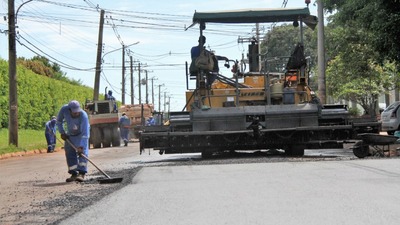 R$ 204 milhões garantidos para executar 370 quilômetros de recapeamento R$ 204 milhões garantidos para executar 370 quilômetros de recapeamento