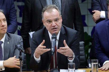 Após pressão, reforma tem dia decisivo nesta quinta-feira O relator da reforma, deputado Samuel Moreira. Cleia Viana/Câmara dos Deputados