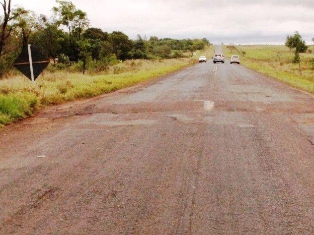 Índio é encontrado morto às margens da MS-289 com sinais de agressão (Foto: Vilson Nascimento/A Gazeta News)