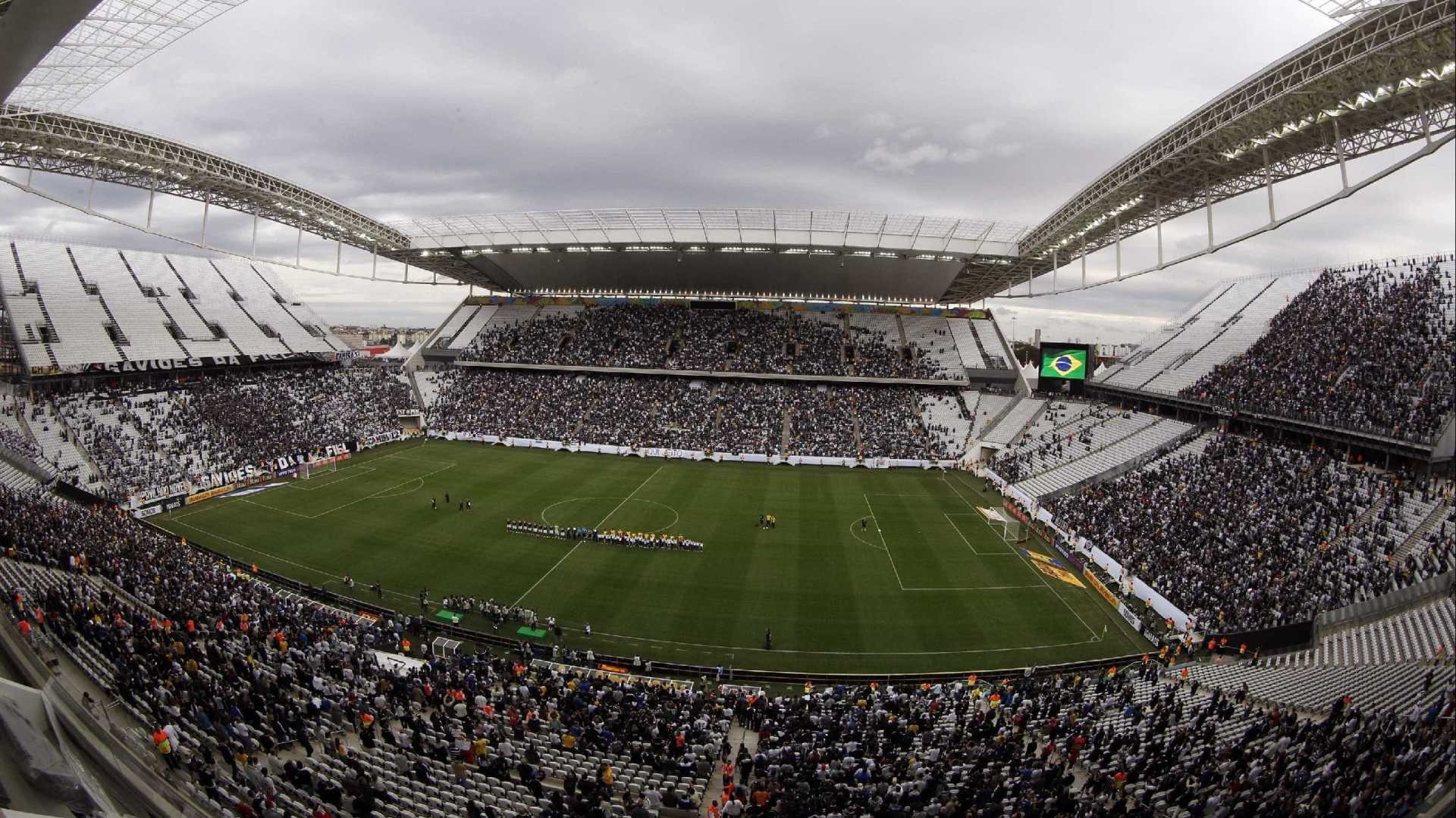 Paulo Whitaker / Reuters