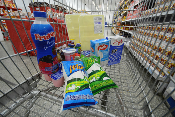 Produtos lácteos têm alta de até 188% em um mês em Campo Grande Itens derivados do leite como iogurtes e bebidas lácteas tiveram alta - Foto: Gerson Oliveira / Correio do Estado