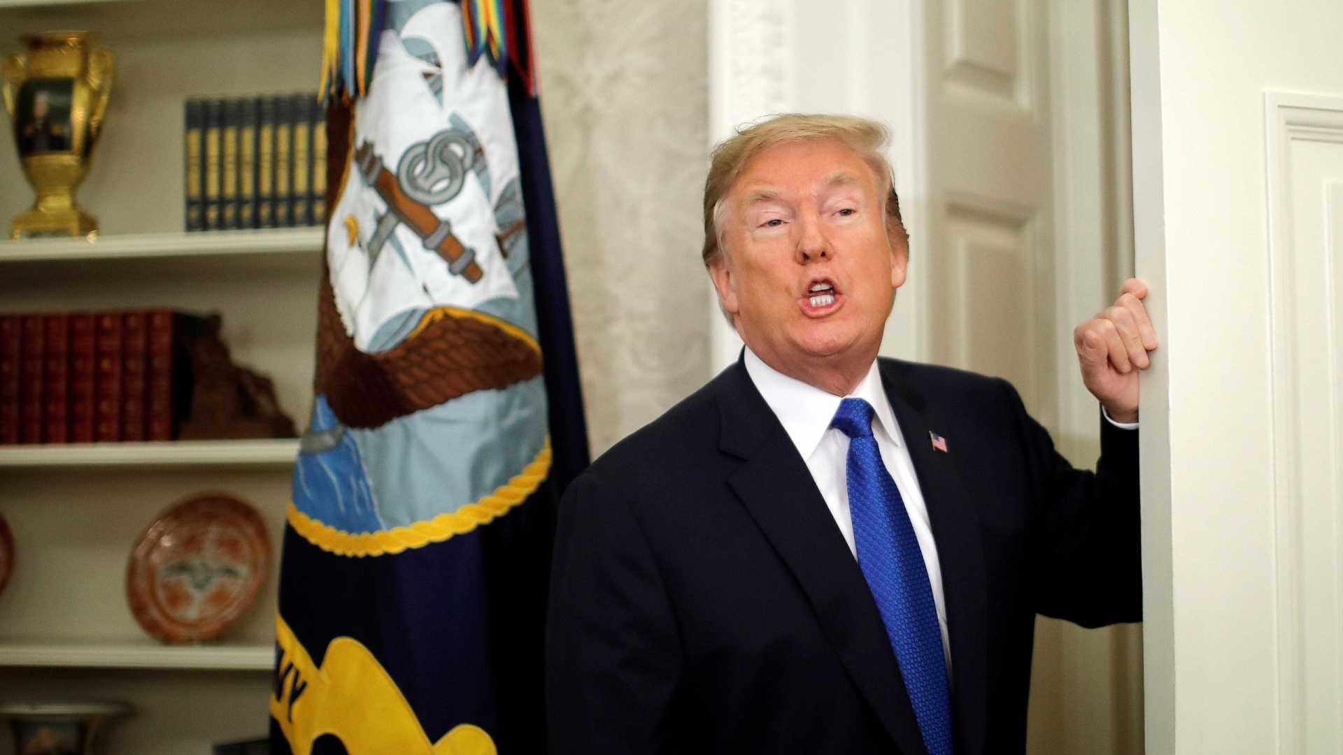 Trump lamenta no Twitter por não ser amigo Kim Jong-un Joshua Roberts/Reuter