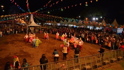 Arraial de Santo Antônio continua nesta segunda com quatro atrações musicais