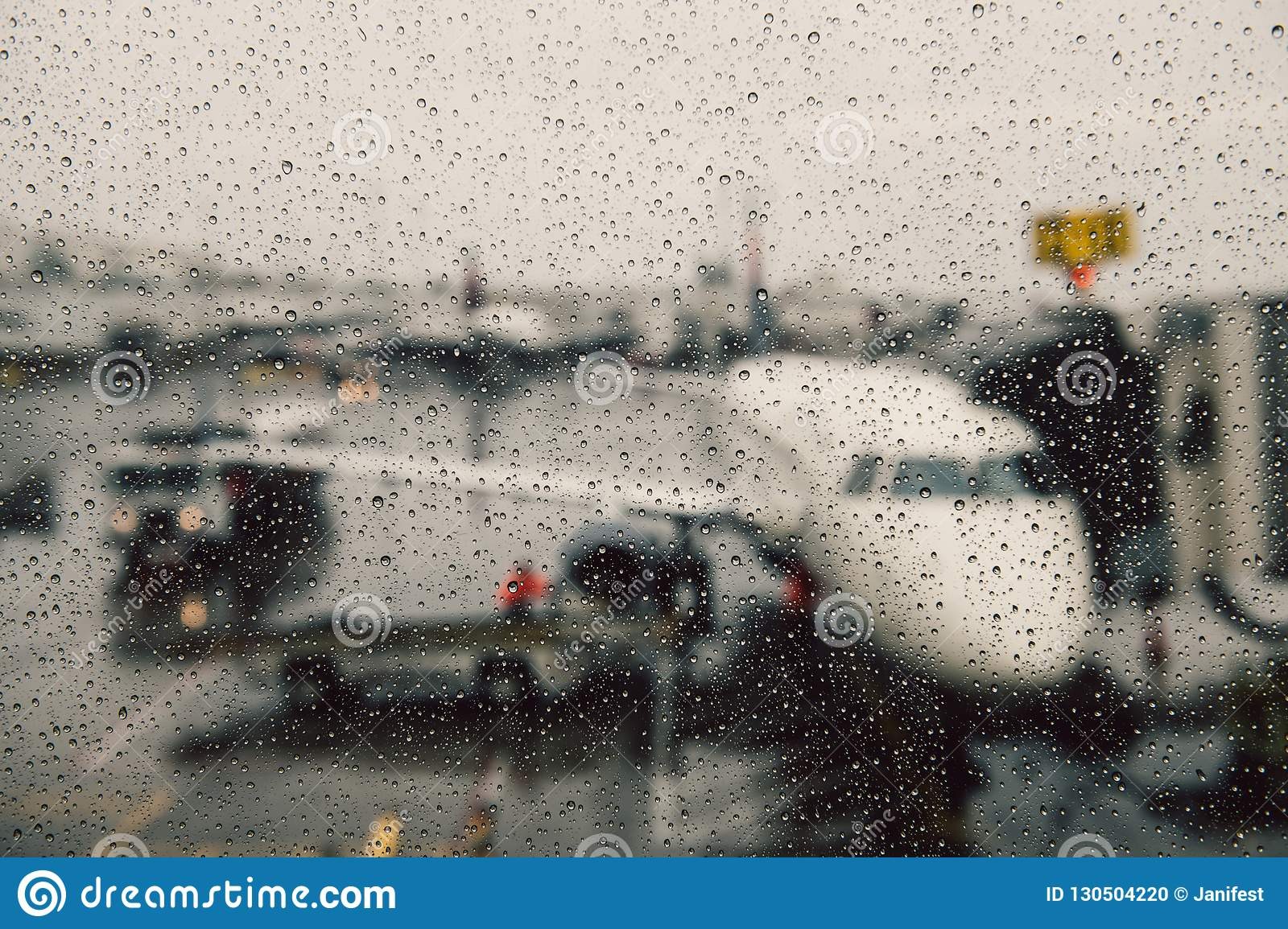 Azul cancela voos por mau tempo Imagem ilustrativa
Foto: Dreamstime