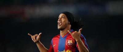 Ronaldinho volta ao Camp Nou para jogo entre Barça e Manchester United © Reuters