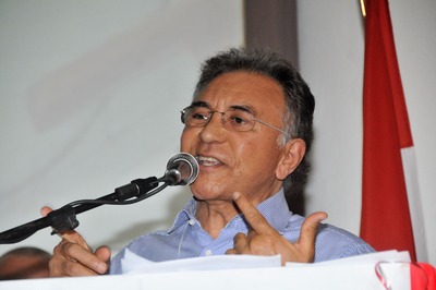 Odilon se isola com veto a aliança
e PSDB busca apoio para AzambujaJuiz criou embaraços e constrangimentos a vários convidados ao recusar parceria com investigados