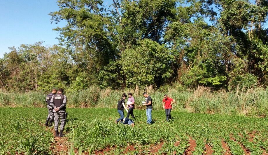 Homem é executado com tiros na cabeça e costas Foto: Osvaldo Duarte