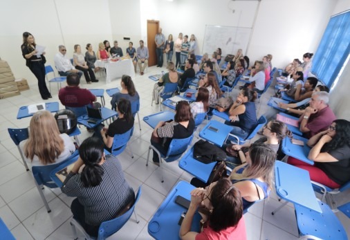 Mulheres Inspiradoras: Judiciário entrega 2,8 mil livros a escolas da Capital