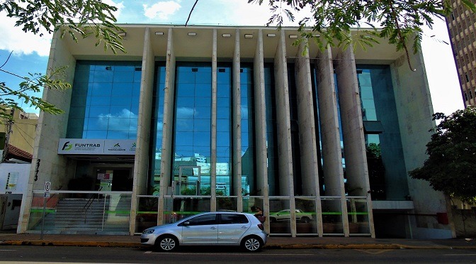 Funtrab fecha a semana com 221 vagas de emprego