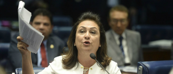 PMDB vai expulsar senadora Katia Abreu © Jefferson Judy/Agência Senado