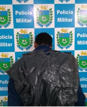 Vídeo: PM prende ladrão em flagrante no interior de churrascaria na Capital PM/Divulgação