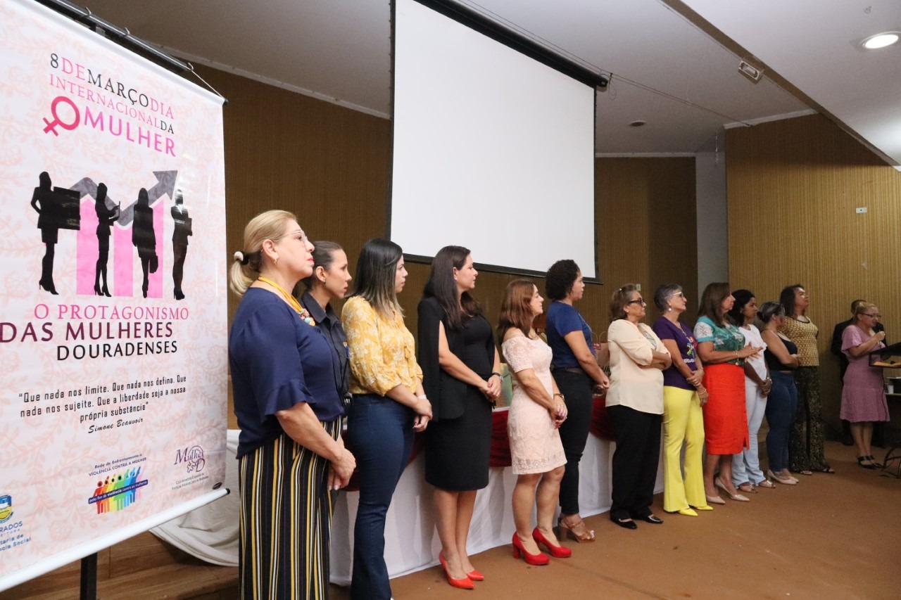 Mensagem da prefeita destacou a presença feminina em cargos estratégicos da administração municipal. A. Frota