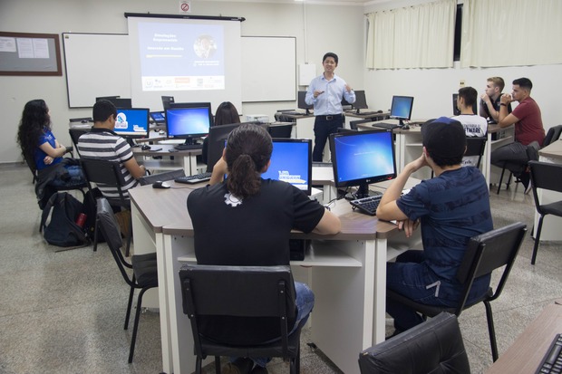 Engenharia de Software da UNIGRAN é reconhecido pelo MEC com a nota máxima