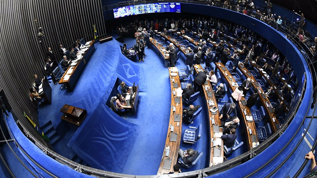 Senado avança em proposta que torna feminicídio imprescritível Isto É