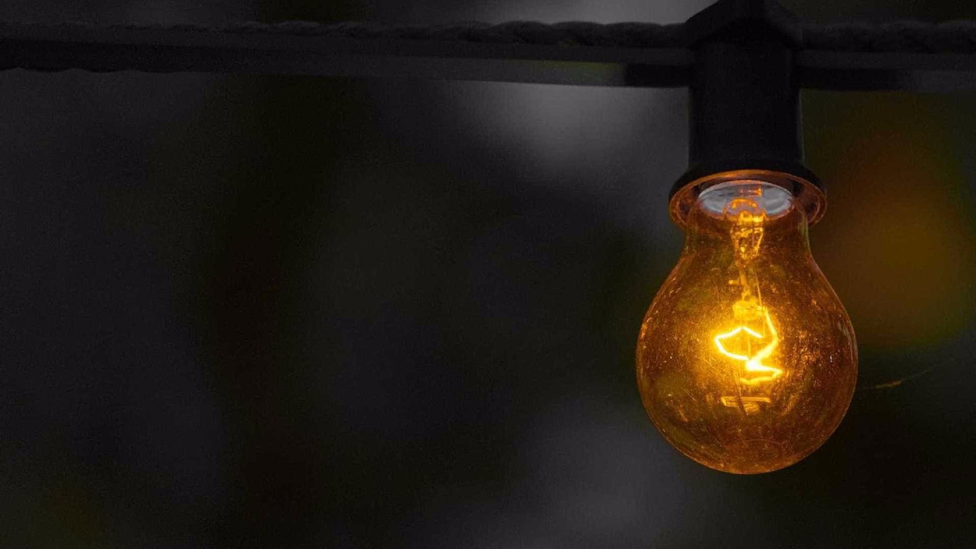 Consumidor pode ser indenizado por corte no fornecimento de energia Pixabay