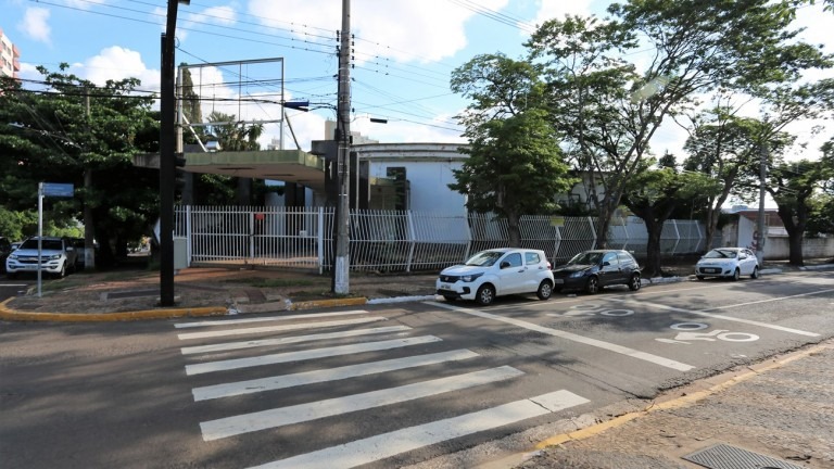 Antigo Clube Surian será transformado em Escola Municipal Antigo Clube Surian será transformado em Escola Municipal