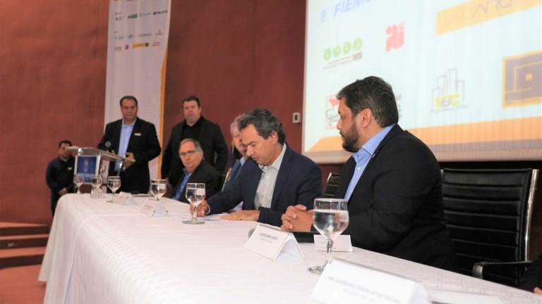 Prefeitura desburocratiza procedimentos e lança Programa Alvará Imediato Prefeitura desburocratiza procedimentos e lança Programa Alvará Imediato