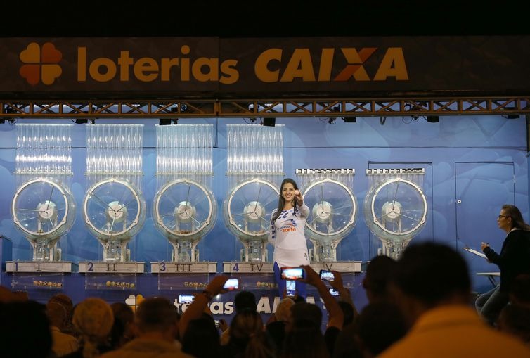 Loterias da Caixa poderão ter preços reajustados a partir de janeiro O reajuste das loterias da Caixa poderá ser feito a partir de 1º de janeiro de 2020 - Wilson Dias/Agência Brasil