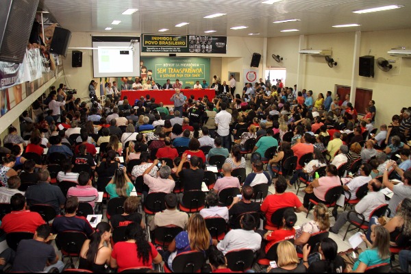 Autoridades e servidores públicos debateram os impactos causados pela Reforma da Previdência.
Foto: Wagner Guimarães 