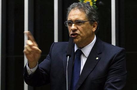 Carlos Zarattini (PT-SP) gastou mais que os R$ 2,5 mi
Thyago Marcel/10.11.2015/Câmara dos Deputados